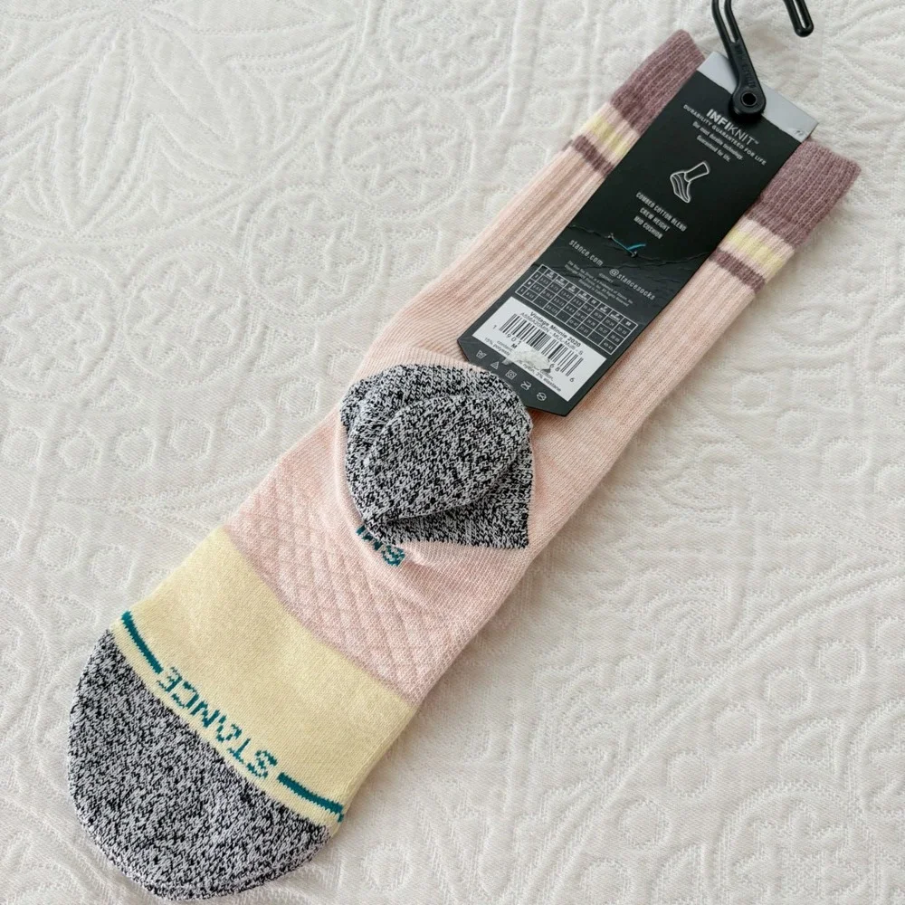 Stance x Disney Vintage Minnie 2020 Combed Cotton Crew Socks (W's 5-7.5)